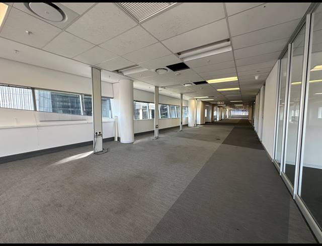 1,368M² OFFICE TO LET IN SANDTON CENTRAL